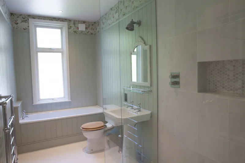 Stylish Streatham house, D2356 (photo 39)