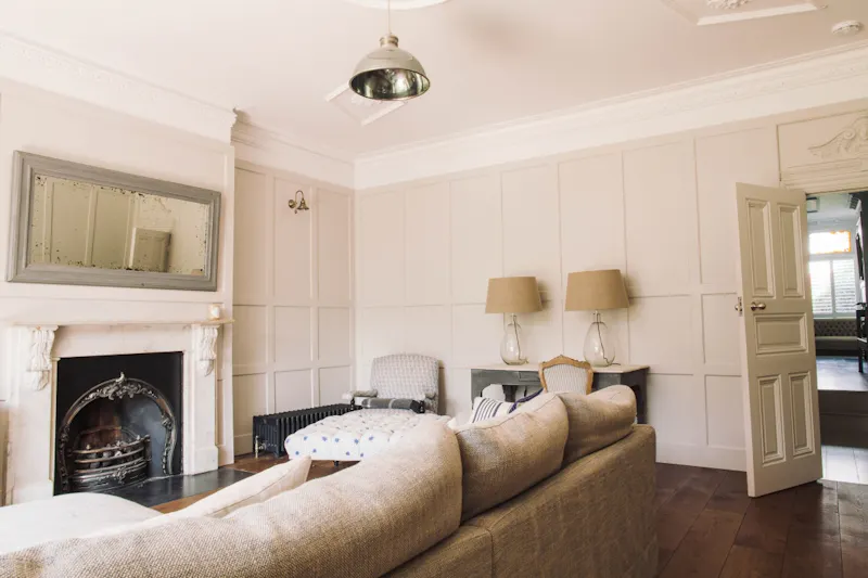 Stylish Streatham house, D2356 (photo 9)
