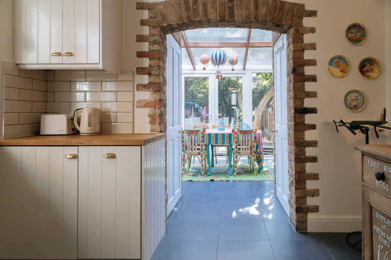 Quirky Victorian Leyton house, B1865 (photo 36)