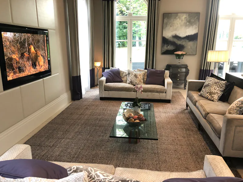 Sitting room at Luxury Weybridge mansion, D2443 (photo 16)