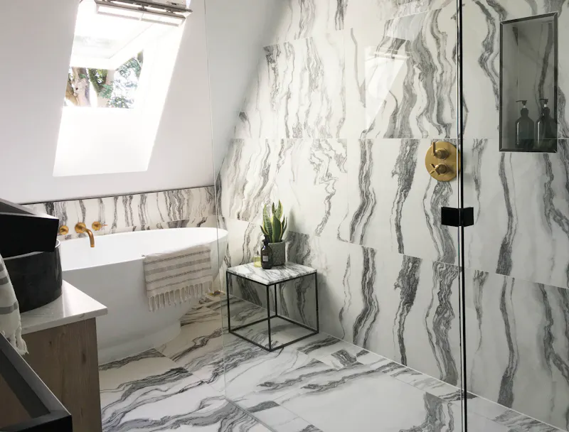 Bathroom at Modern Archway house, K446 (photo 15)