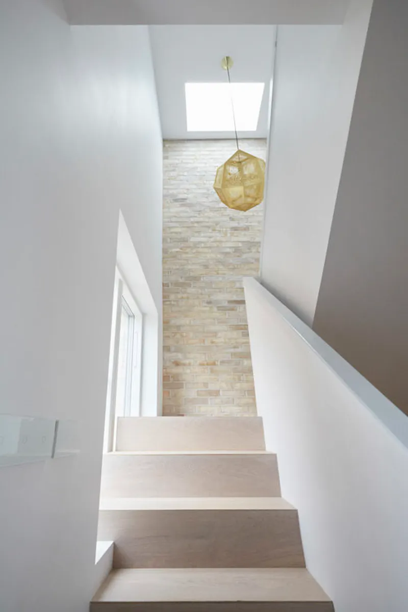 Staircase at Modern Archway house, K446 (photo 10)