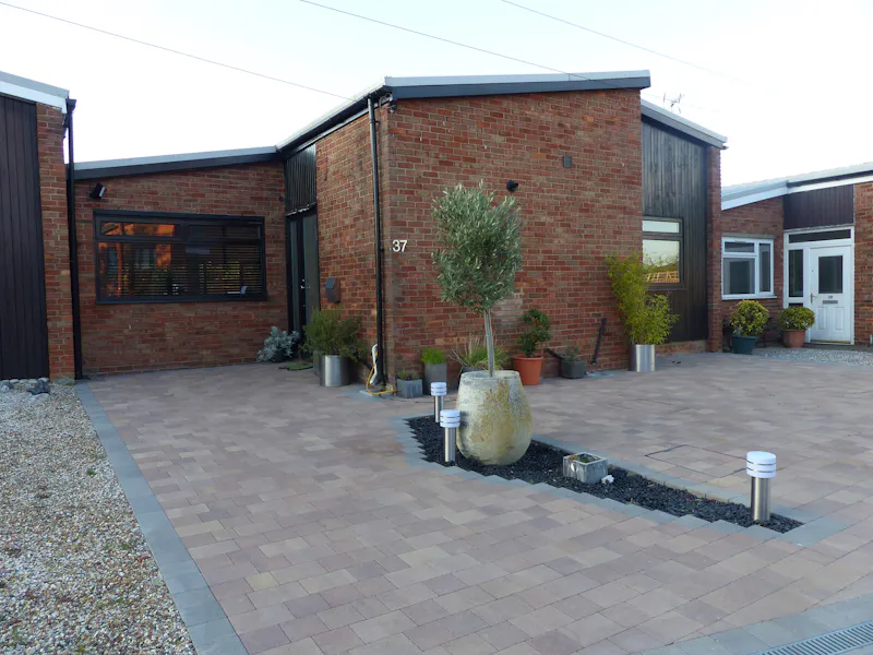 60s terraced home in Epping, D2447 (photo 18)