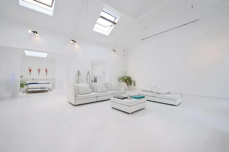 Open plan at Battersea photo studio, K259 (photo 5)