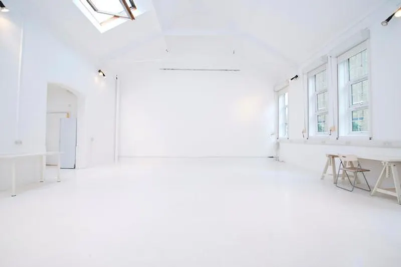 Studio at Battersea photo studio, K259 (photo 9)