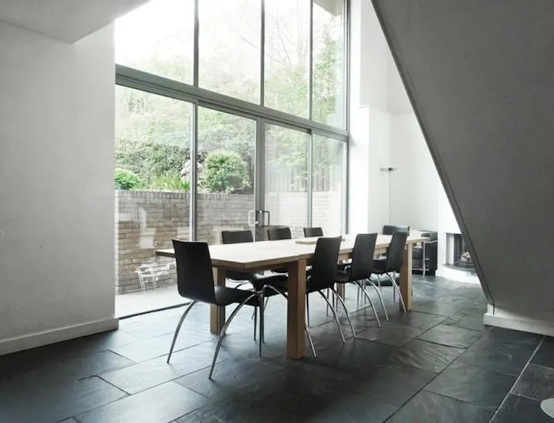 Glass at Sleek Kentish Town house, K273 (photo 3)