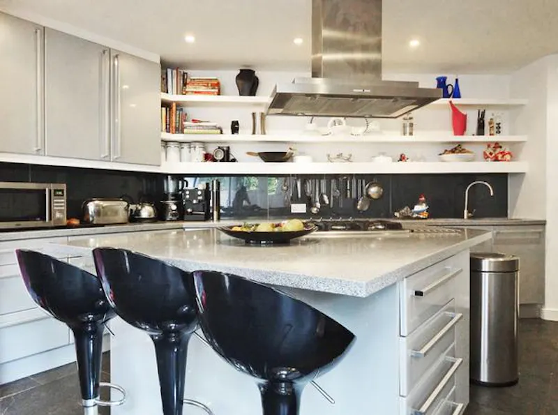 Sleek Kentish Town house, K273 (photo 7)