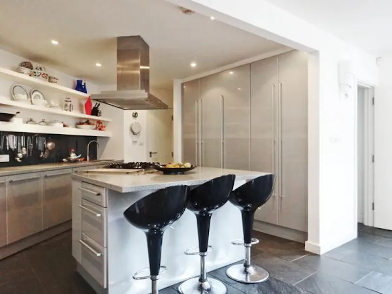 Sleek Kentish Town house, K273 (photo 9)