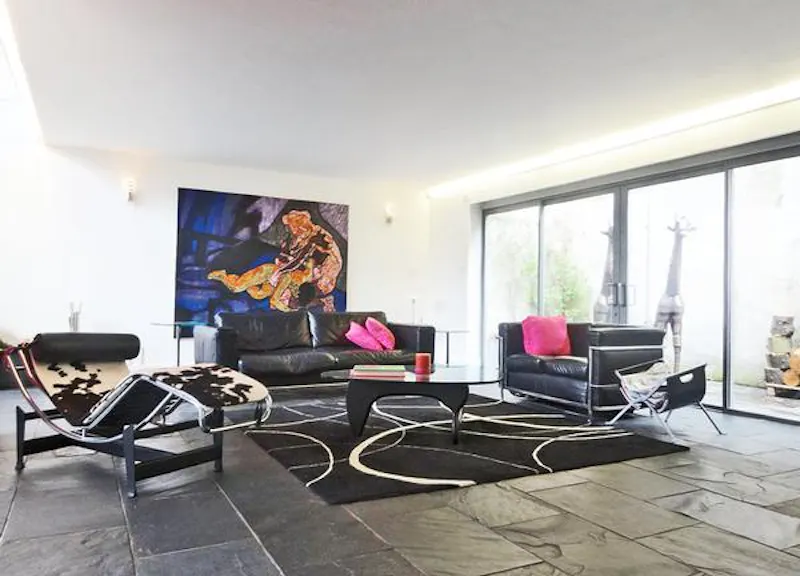 Living Room at Sleek Kentish Town house, K273 (photo 10)