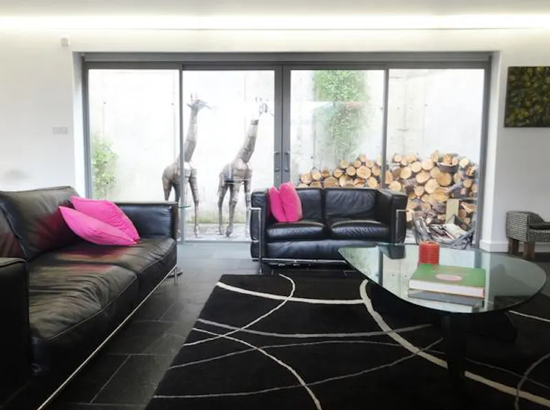 French doors at Sleek Kentish Town house, K273 (photo 13)