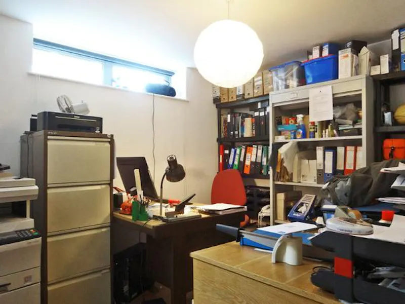 Sleek Kentish Town house, K273 (photo 25)