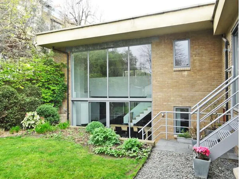 Sleek Kentish Town house, K273 (photo 35)