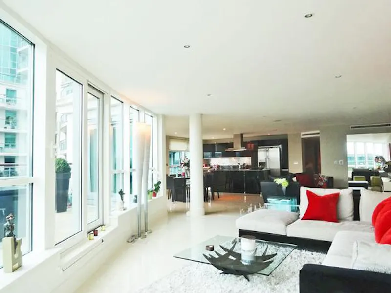 Open plan at Bright St George Wharf apartment, K260 (photo 3)