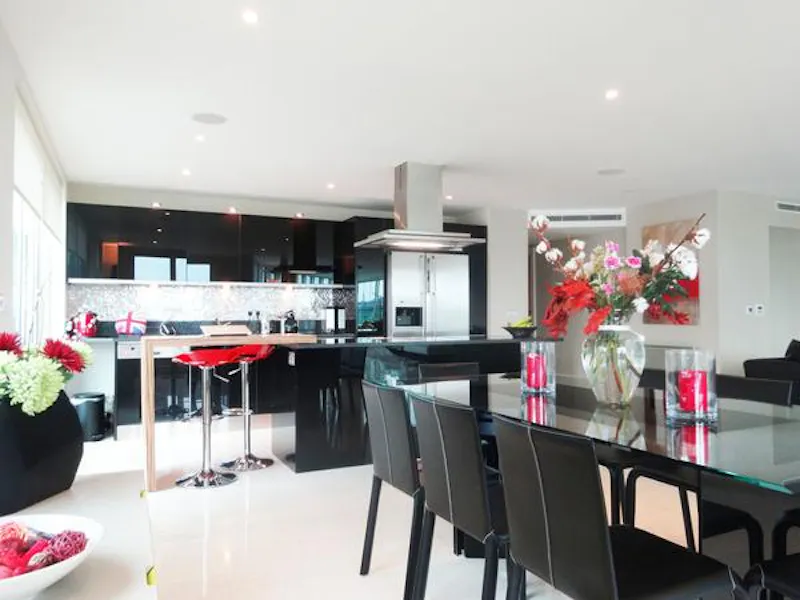 Bright St George Wharf apartment, K260 (photo 10)