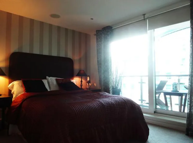 Bright St George Wharf apartment, K260 (photo 24)