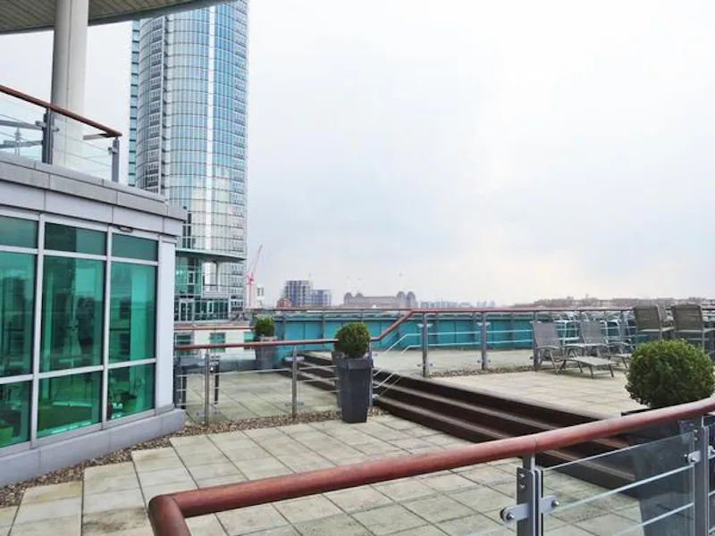 Bright St George Wharf apartment, K260 (photo 29)