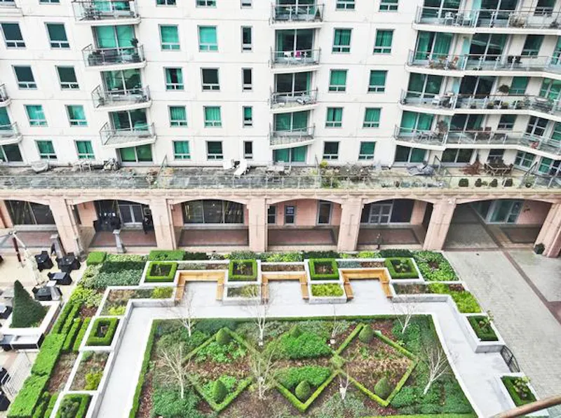 Bright St George Wharf apartment, K260 (photo 37)