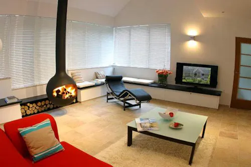 Japan-inspired Isle of Wight house, L558
