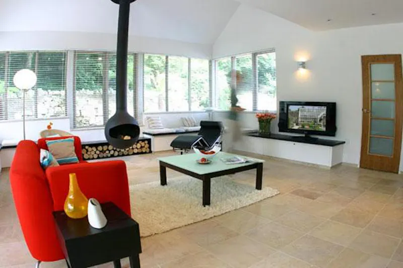 Fireplace at Japan-inspired Isle of Wight house, L558 (photo 3)
