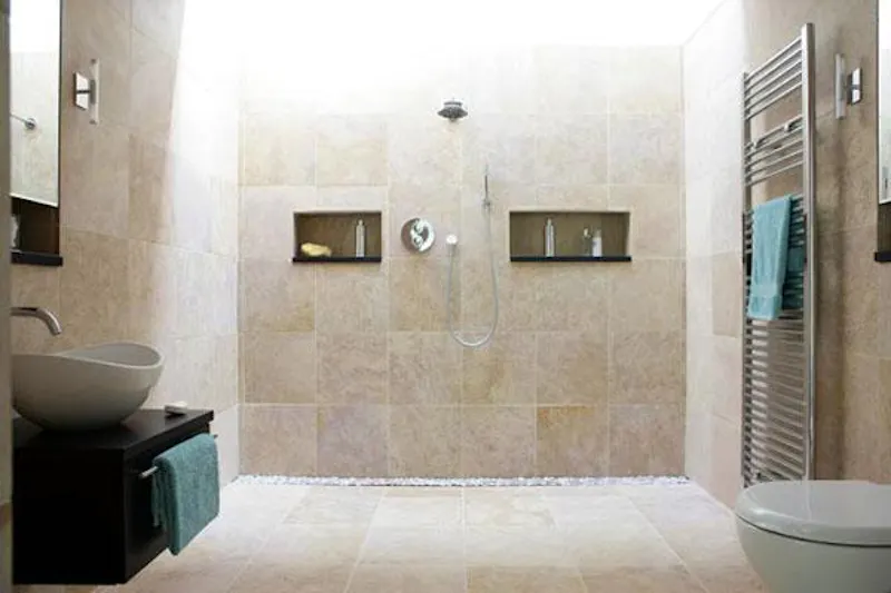 Shower at Japan-inspired Isle of Wight house, L558 (photo 16)