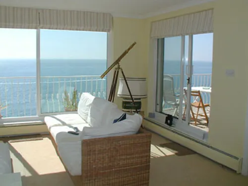 Folkestone beach house, D1409