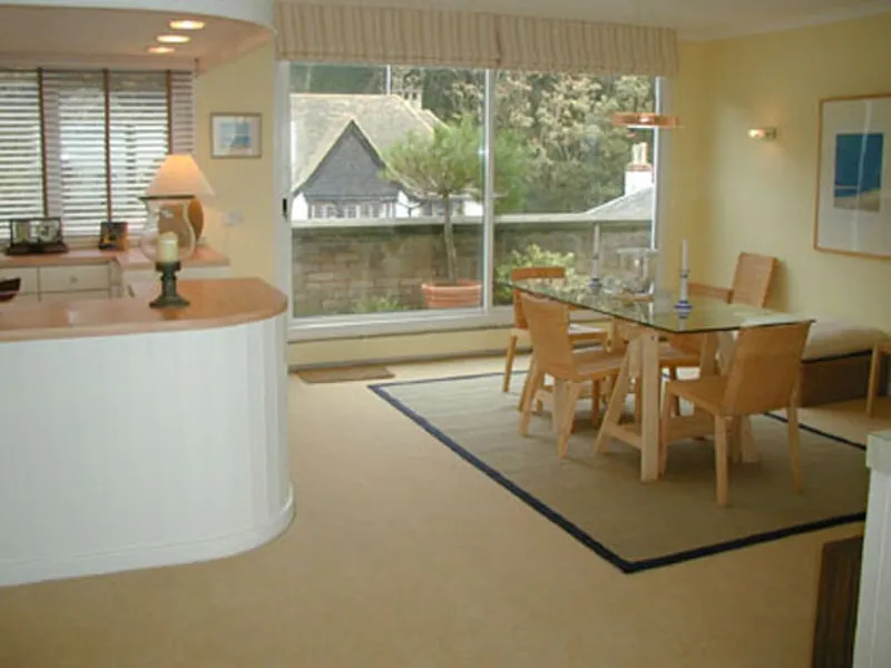 Dining room at Folkestone beach house, D1409 (photo 3)
