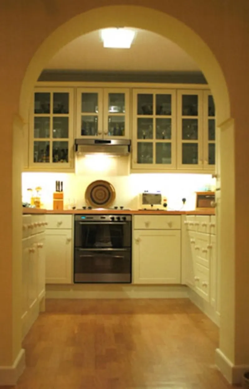 Kitchen at Folkestone beach house, D1409 (photo 4)