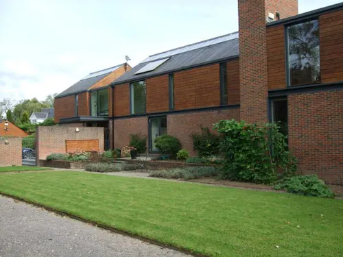 Spectacular River Loddon house, D1594