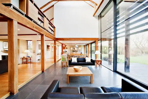 Spectacular River Loddon house, D1594