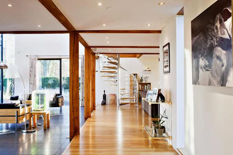 Spectacular River Loddon house, D1594 (photo 3)