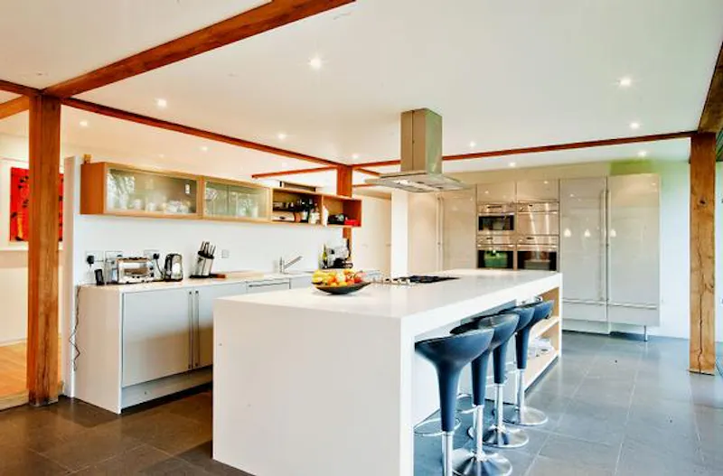 Spectacular River Loddon house, D1594 (photo 5)
