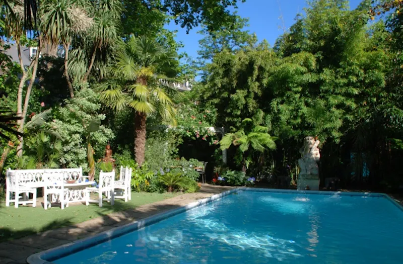 Swimming pool - outdoor at Art Deco Kensington apartment, F881 (photo 52)