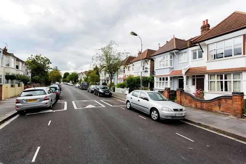 Modern and open-plan in Acton, E287 (photo 43)