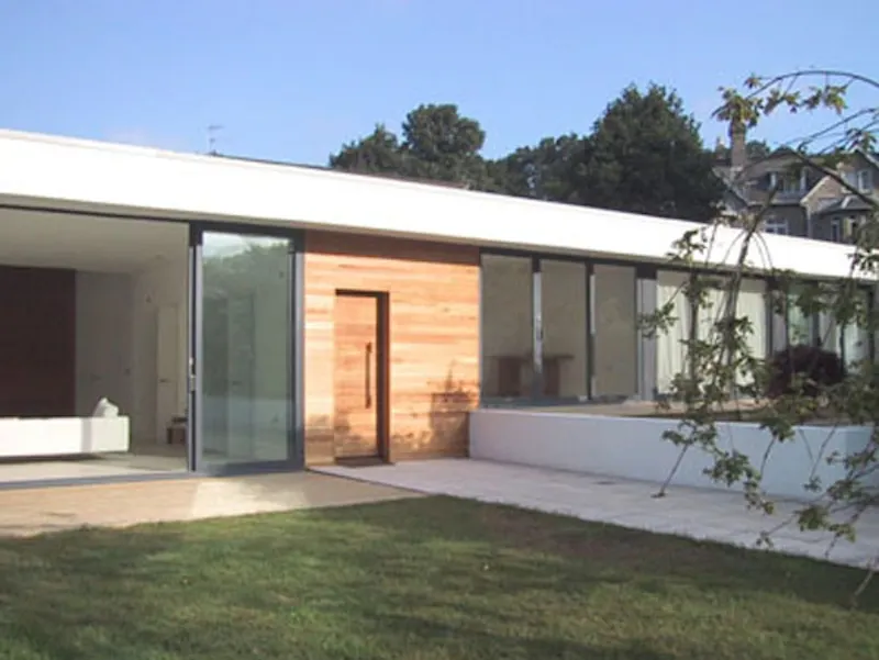 Garden at Modern Poole pavilion, D1734 (photo 12)