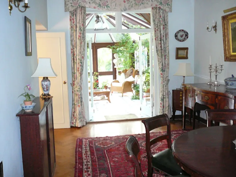 Dining room at Traditional Dorking house, D1939 (photo 4)