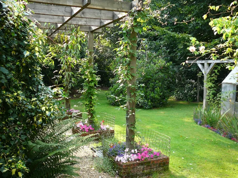 Traditional Dorking house, D1939 (photo 17)