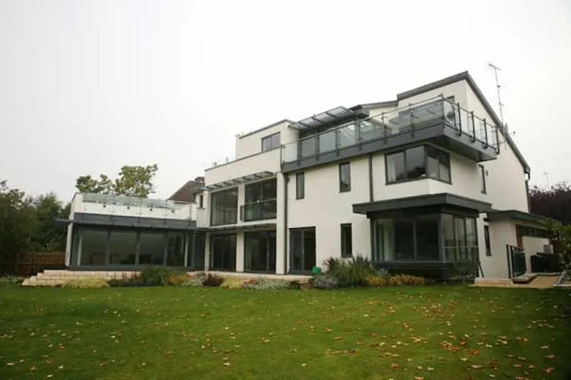 Modern Roehampton house, D1918 (photo 26)