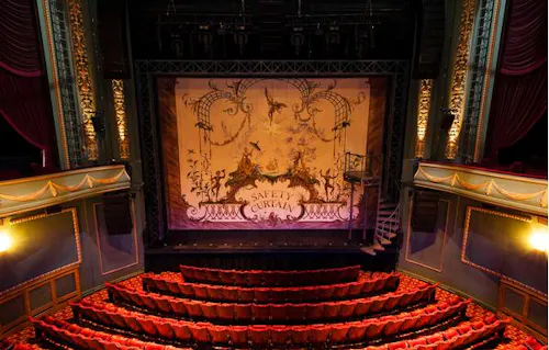 1920s theatre in Piccadilly, P572