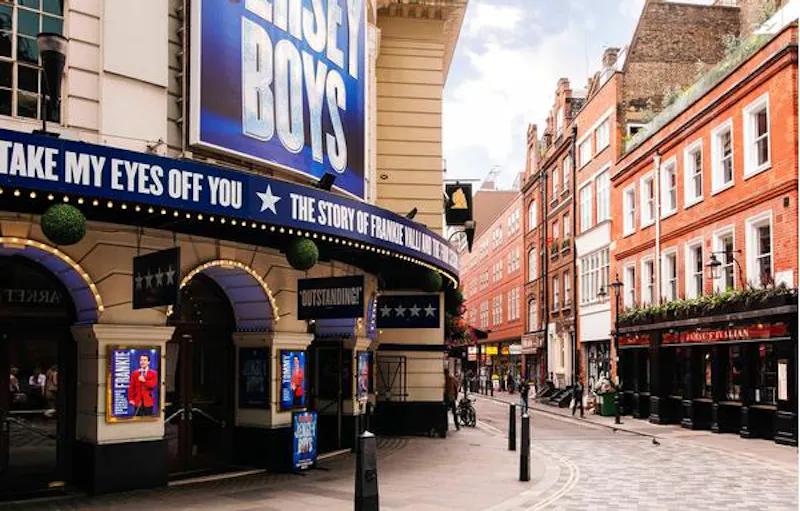 1920s theatre in Piccadilly, P572 (photo 34)