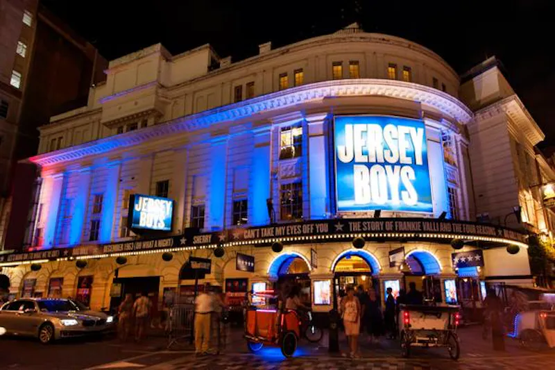 1920s theatre in Piccadilly, P572 (photo 37)