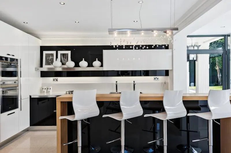 Miami-style Hatfield mansion, D1357 (photo 9)