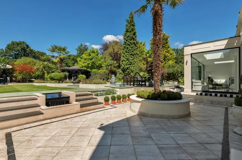 Terrace/Patio at Miami-style Hatfield mansion, D1357 (photo 53)
