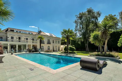 Miami-style Hatfield mansion, D1357
