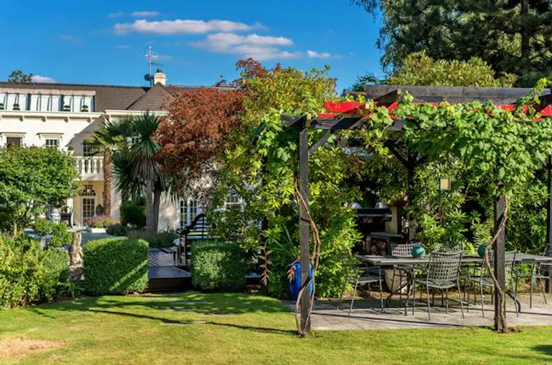 Miami-style Hatfield mansion, D1357 (photo 79)