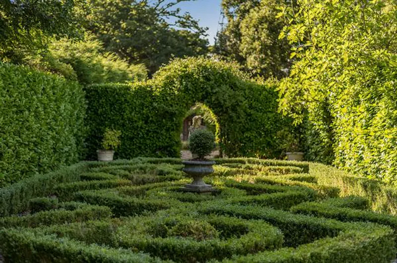 Miami-style Hatfield mansion, D1357 (photo 82)