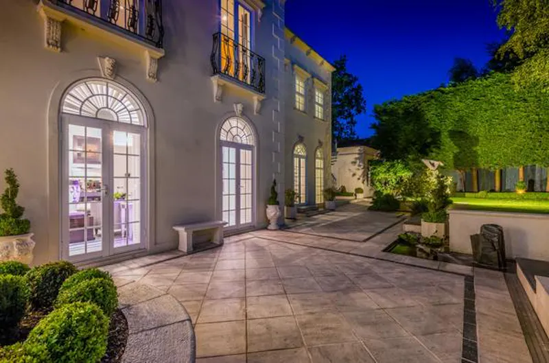 Miami-style Hatfield mansion, D1357 (photo 106)