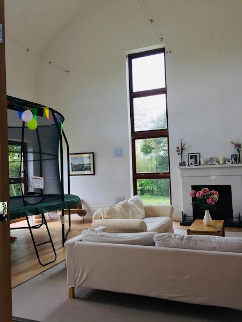 Burgess Hill barn conversion, D1380 (photo 8)