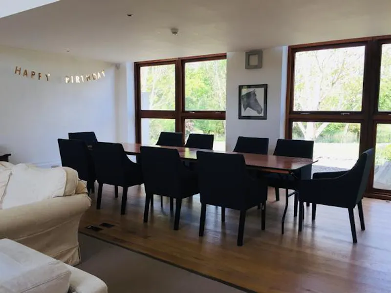 Dining room at Burgess Hill barn conversion, D1380 (photo 11)