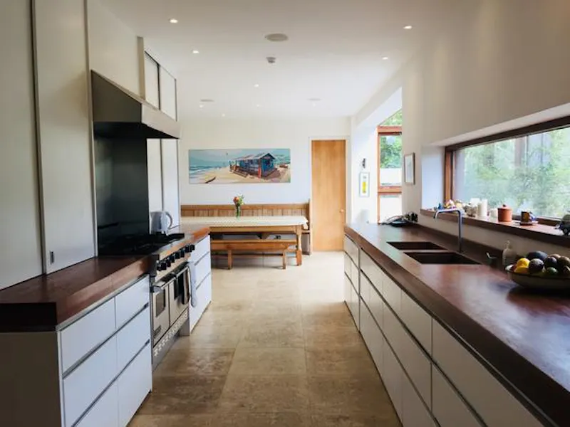 Burgess Hill barn conversion, D1380 (photo 14)