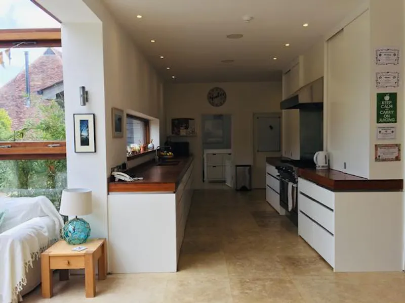 Burgess Hill barn conversion, D1380 (photo 15)